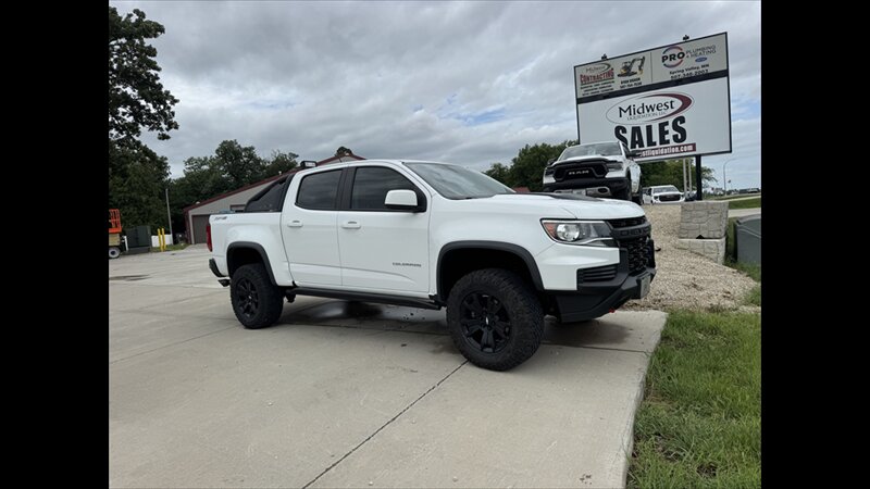 2021 Chevrolet Colorado ZR2   - Photo 1 - Spring Valley, MN 55975