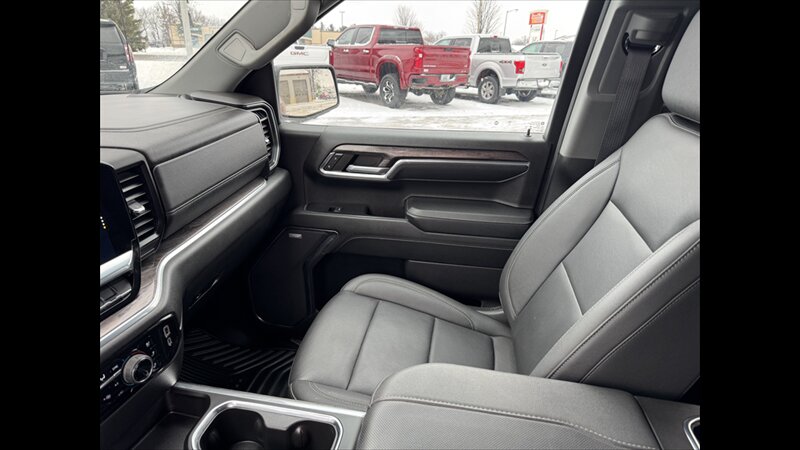 2024 Chevrolet Silverado 1500 LTZ - Photo 15 - Spring Valley, MN 55975