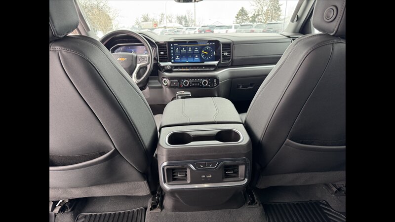 2024 Chevrolet Silverado 1500 LTZ - Photo 18 - Spring Valley, MN 55975