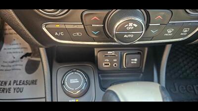 2015 Jeep Cherokee North   - Photo 22 - Spring Valley, MN 55975