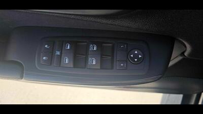 2015 Jeep Cherokee North   - Photo 17 - Spring Valley, MN 55975