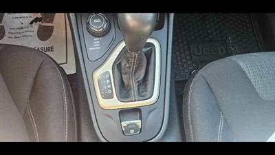 2015 Jeep Cherokee North   - Photo 21 - Spring Valley, MN 55975