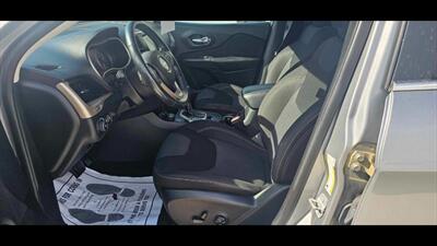 2015 Jeep Cherokee North   - Photo 13 - Spring Valley, MN 55975