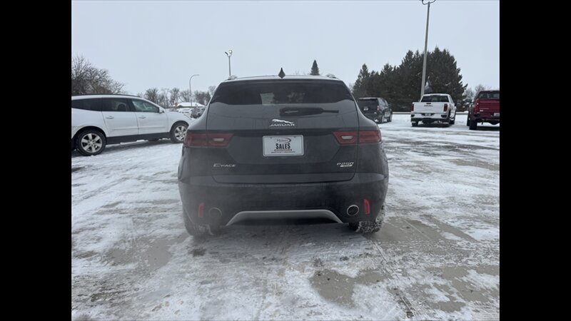 2020 Jaguar E-PACE P250 SE - Photo 3 - Spring Valley, MN 55975