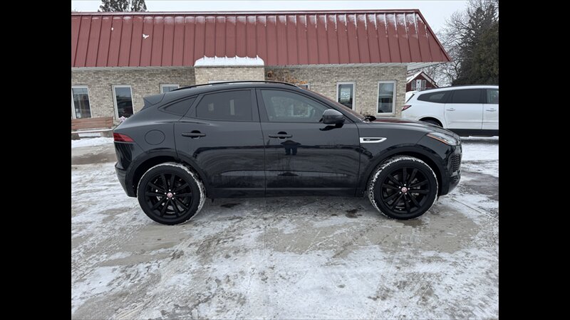 2020 Jaguar E-PACE P250 SE - Photo 2 - Spring Valley, MN 55975