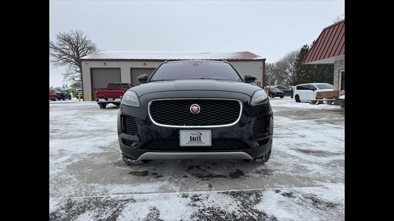 2020 Jaguar E-PACE P250 SE - Photo 6 - Spring Valley, MN 55975