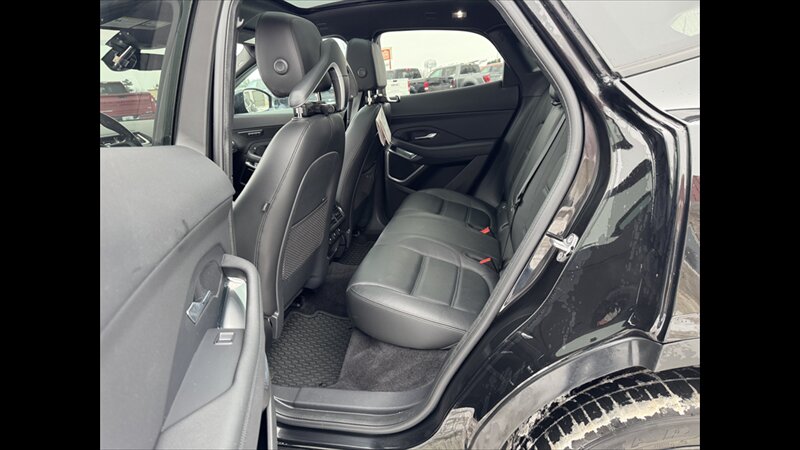 2020 Jaguar E-PACE P250 SE - Photo 19 - Spring Valley, MN 55975