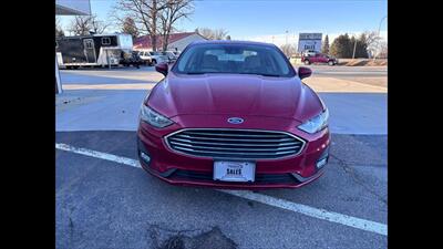 2020 Ford Fusion SE   - Photo 5 - Spring Valley, MN 55975