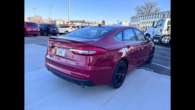 2020 Ford Fusion SE   - Photo 6 - Spring Valley, MN 55975