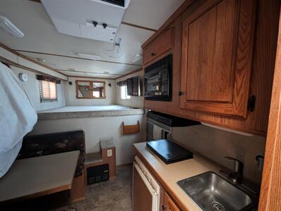 2007 FEATHERLITE HORSE TRAILER  8547 - Photo 38 - Spring Valley, MN 55975