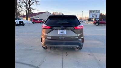 2019 Ford Edge Titanium   - Photo 10 - Spring Valley, MN 55975