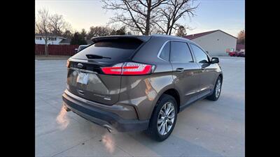 2019 Ford Edge Titanium   - Photo 9 - Spring Valley, MN 55975