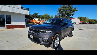 2023 Jeep Grand Cherokee Limited   - Photo 10 - Spring Valley, MN 55975