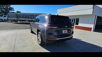 2023 Jeep Grand Cherokee Limited   - Photo 4 - Spring Valley, MN 55975