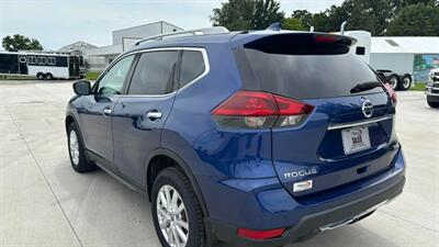 2019 Nissan Rogue SV   - Photo 8 - Spring Valley, MN 55975