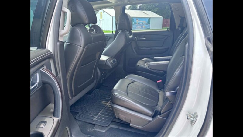 2016 Chevrolet Traverse LTZ - Photo 14 - Spring Valley, MN 55975