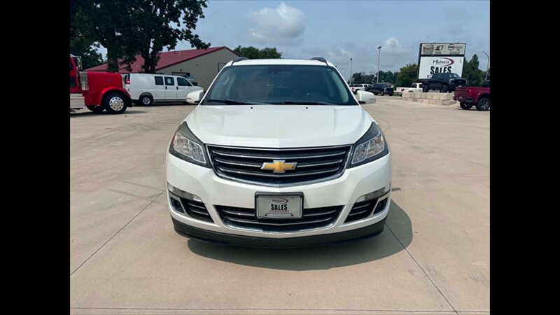 2016 Chevrolet Traverse LTZ - Photo 9 - Spring Valley, MN 55975