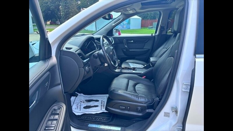 2016 Chevrolet Traverse LTZ - Photo 13 - Spring Valley, MN 55975