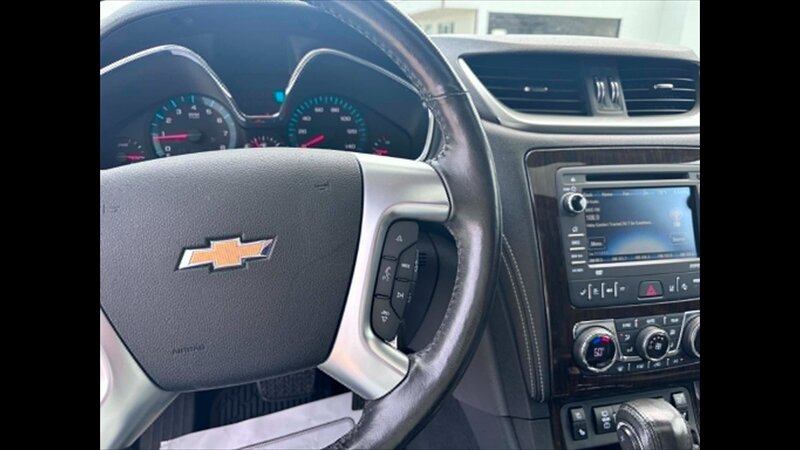 2016 Chevrolet Traverse LTZ - Photo 21 - Spring Valley, MN 55975