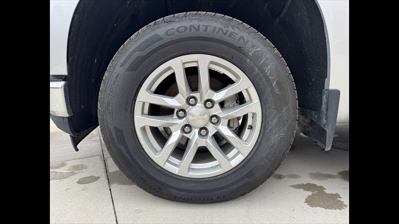 2019 Chevrolet Silverado 1500 LT   - Photo 23 - Spring Valley, MN 55975