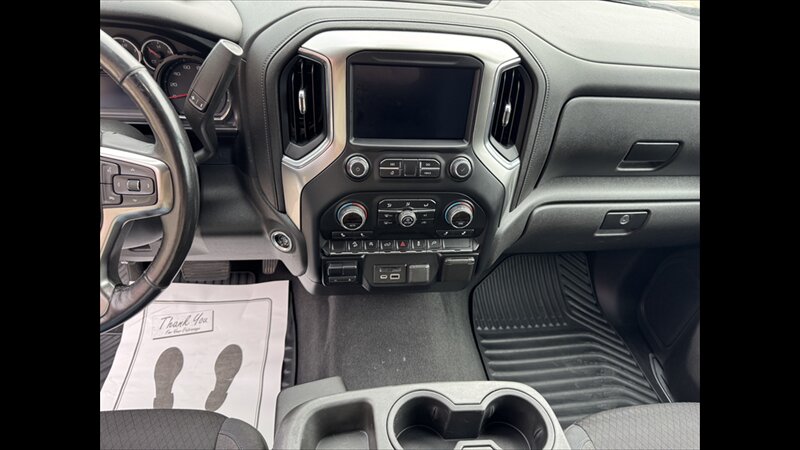 2019 Chevrolet Silverado 1500 LT   - Photo 14 - Spring Valley, MN 55975