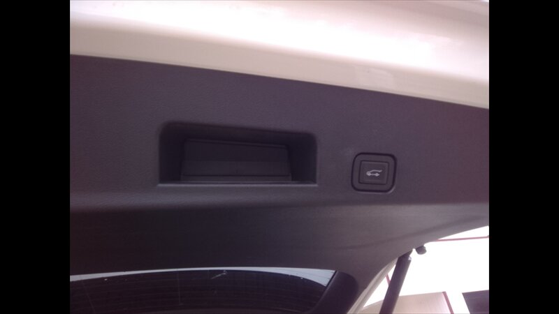 2025 GMC Acadia AT4 - Photo 28 - Spring Valley, MN 55975