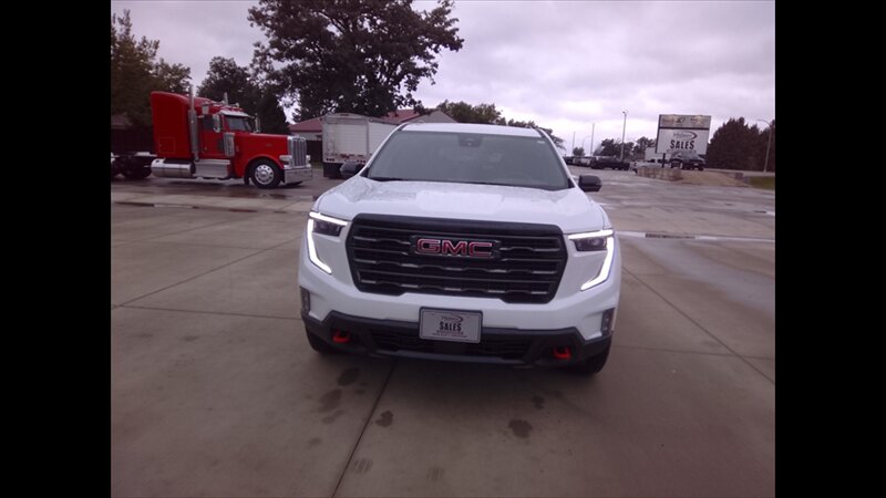 2025 GMC Acadia AT4 - Photo 4 - Spring Valley, MN 55975