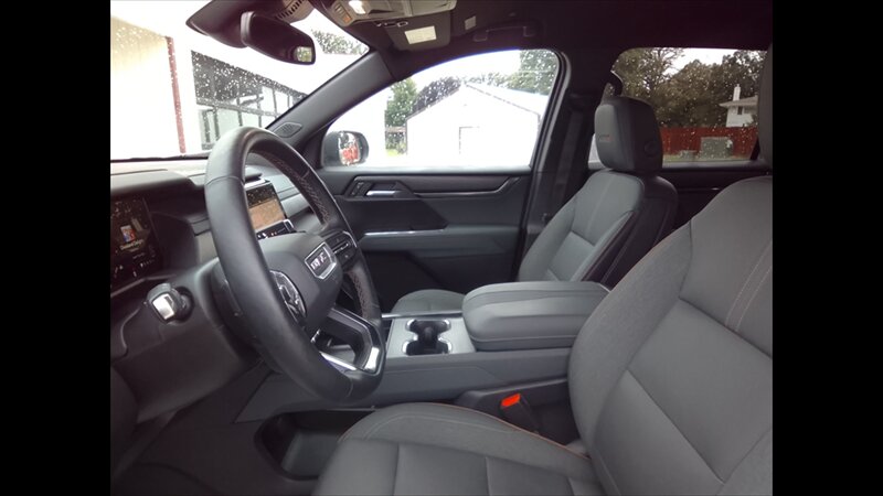 2025 GMC Acadia AT4 - Photo 11 - Spring Valley, MN 55975