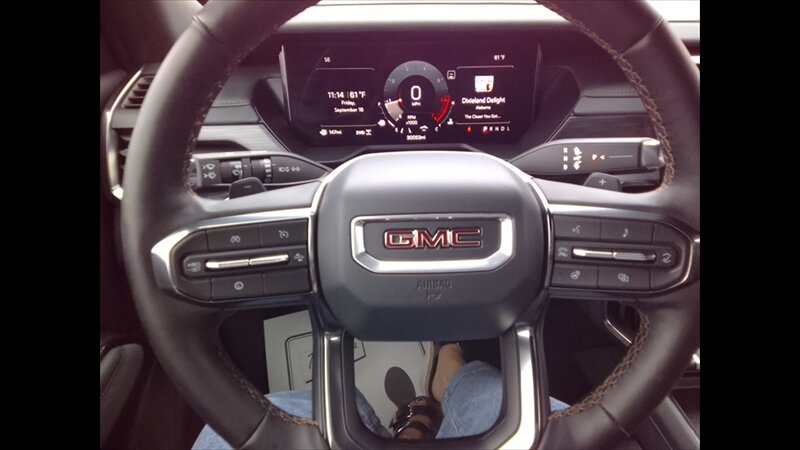 2025 GMC Acadia AT4 - Photo 19 - Spring Valley, MN 55975