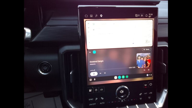 2025 GMC Acadia AT4 - Photo 24 - Spring Valley, MN 55975