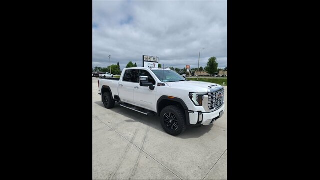 2024 GMC Sierra 3500 DENALI  