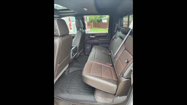 2024 GMC Sierra 3500 DENALI - Photo 10 - Spring Valley, MN 55975