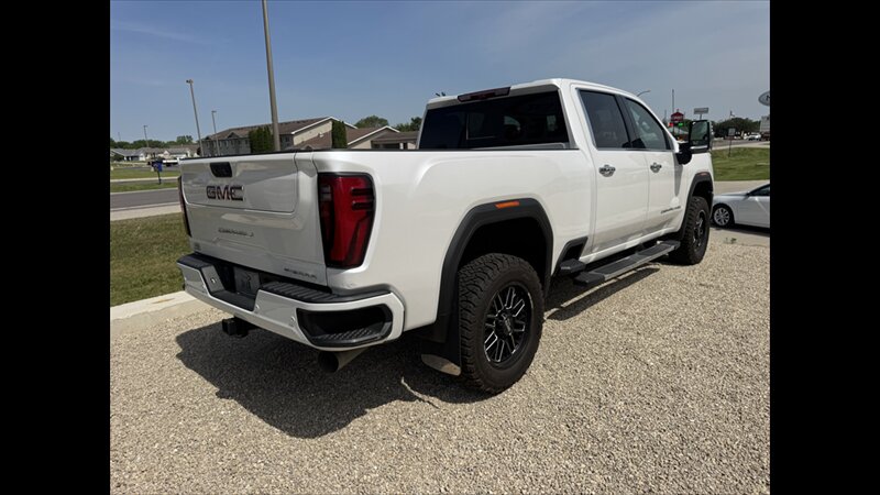 2024 GMC Sierra 3500 DENALI - Photo 4 - Spring Valley, MN 55975