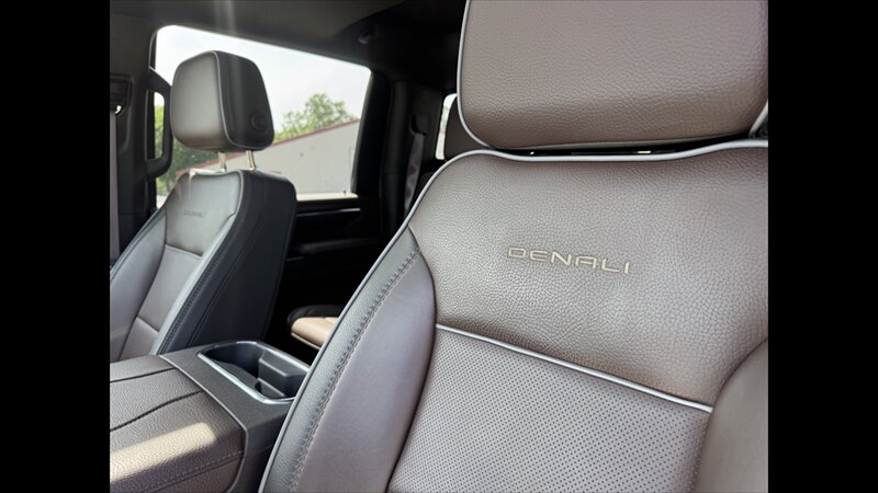 2024 GMC Sierra 3500 DENALI - Photo 26 - Spring Valley, MN 55975