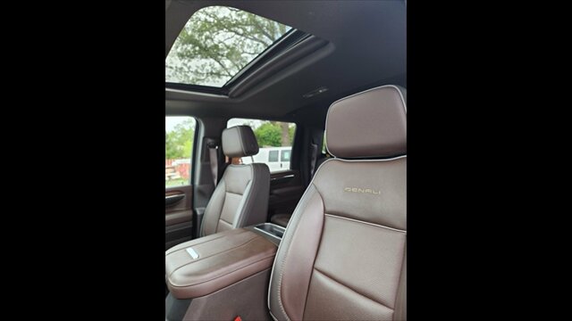 2024 GMC Sierra 3500 DENALI - Photo 13 - Spring Valley, MN 55975