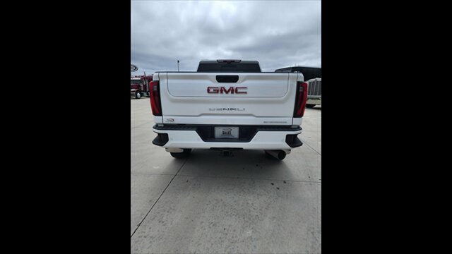 2024 GMC Sierra 3500 DENALI - Photo 6 - Spring Valley, MN 55975
