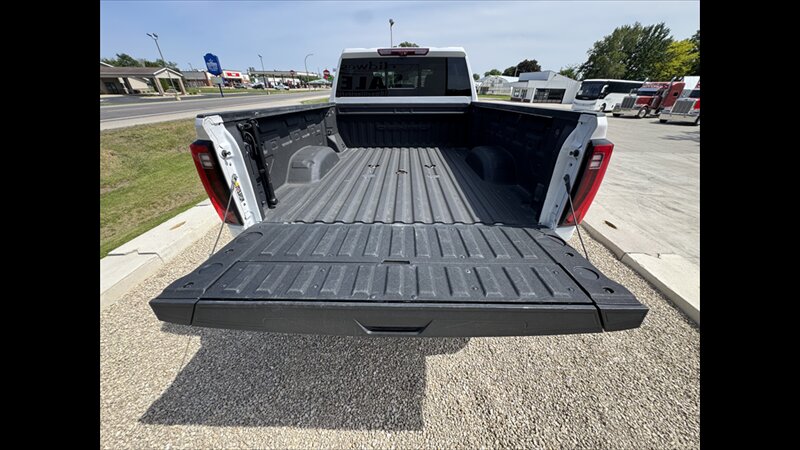 2024 GMC Sierra 3500 DENALI - Photo 8 - Spring Valley, MN 55975