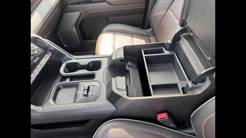 2024 GMC Sierra 3500 DENALI - Photo 23 - Spring Valley, MN 55975