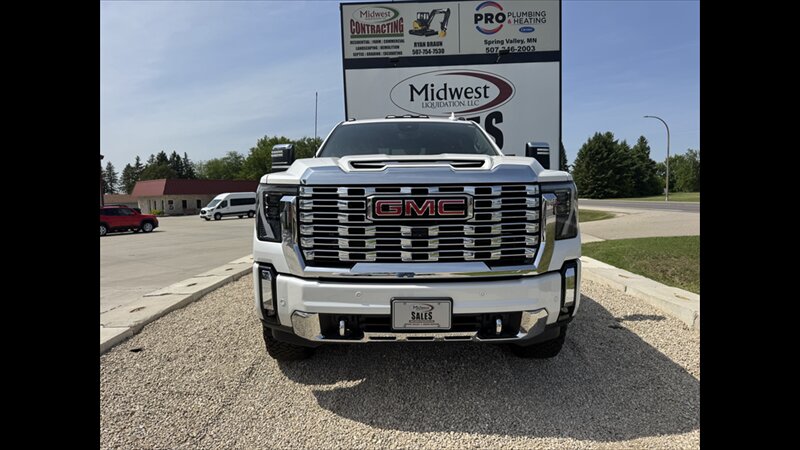 2024 GMC Sierra 3500 DENALI - Photo 6 - Spring Valley, MN 55975