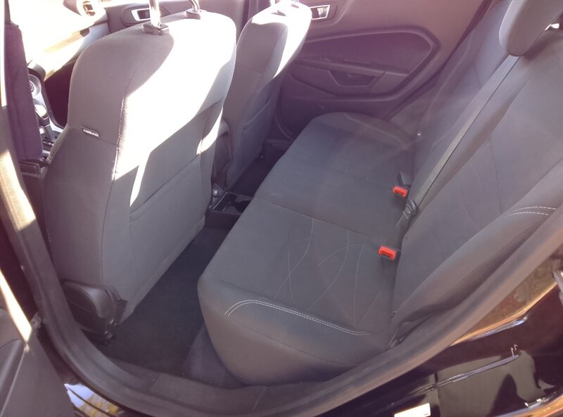 2016 Ford Fiesta SE - Photo 14 - Spring Valley, MN 55975