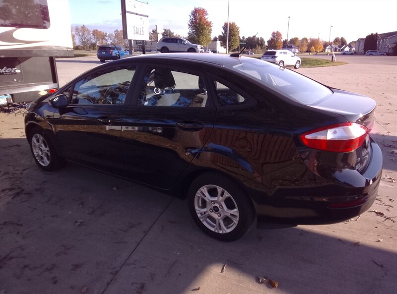 2016 Ford Fiesta SE - Photo 4 - Spring Valley, MN 55975
