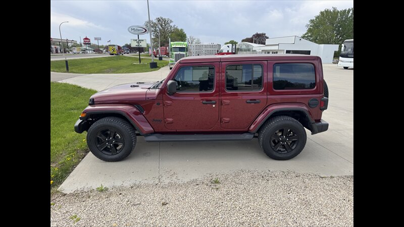 2021 Jeep Wrangler Sahara Altitude - Photo 3 - Spring Valley, MN 55975