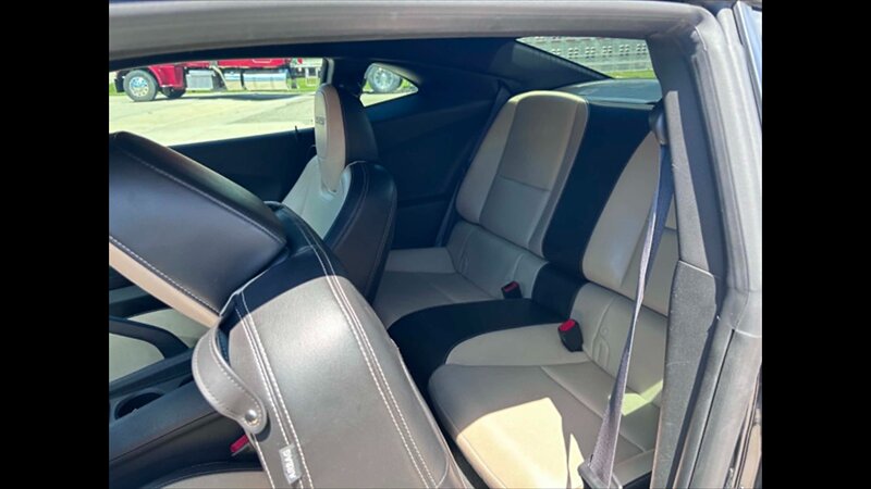 2010 Chevrolet Camaro SS - Photo 19 - Spring Valley, MN 55975