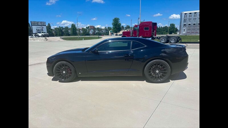 2010 Chevrolet Camaro SS - Photo 2 - Spring Valley, MN 55975