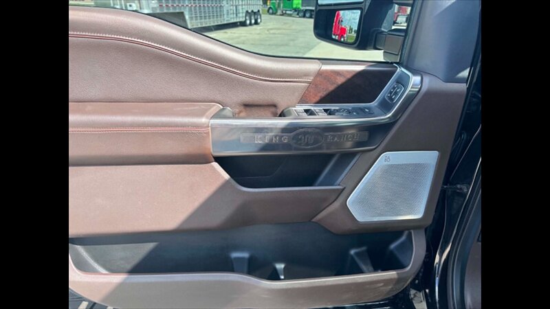 2023 Ford F-250 King Ranch - Photo 9 - Spring Valley, MN 55975