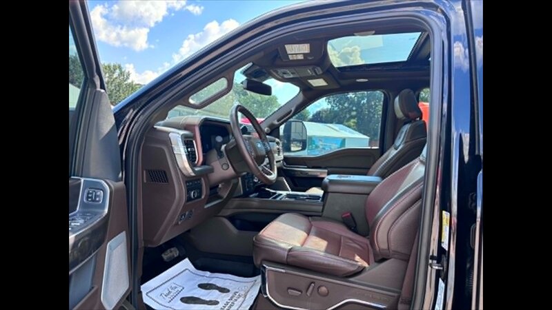 2023 Ford F-250 King Ranch - Photo 12 - Spring Valley, MN 55975