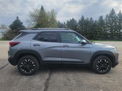 2022 Chevrolet Trailblazer LT   - Photo 1 - Spring Valley, MN 55975