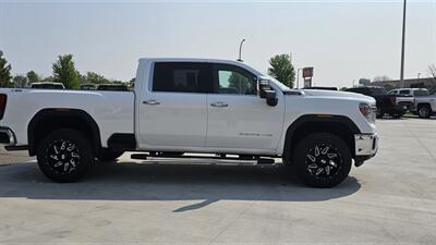 2021 GMC Sierra 2500 SLT   - Photo 5 - Spring Valley, MN 55975