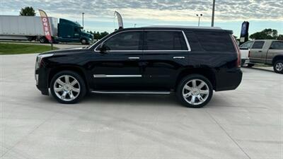 2015 Cadillac Escalade Luxury   - Photo 2 - Spring Valley, MN 55975