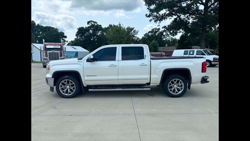 2015 GMC Sierra 1500 - Photo 2 - Spring Valley, MN 55975